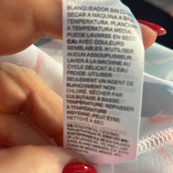 Chico’s Floral Top Flutter Sleeves Sporty Moisture Wicking Chicos 3 = XL - Picture 9 of 10